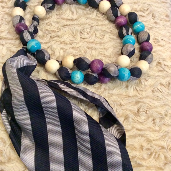 Necktie beaded necklace from Notting Hill, London - Picture 2 of 3